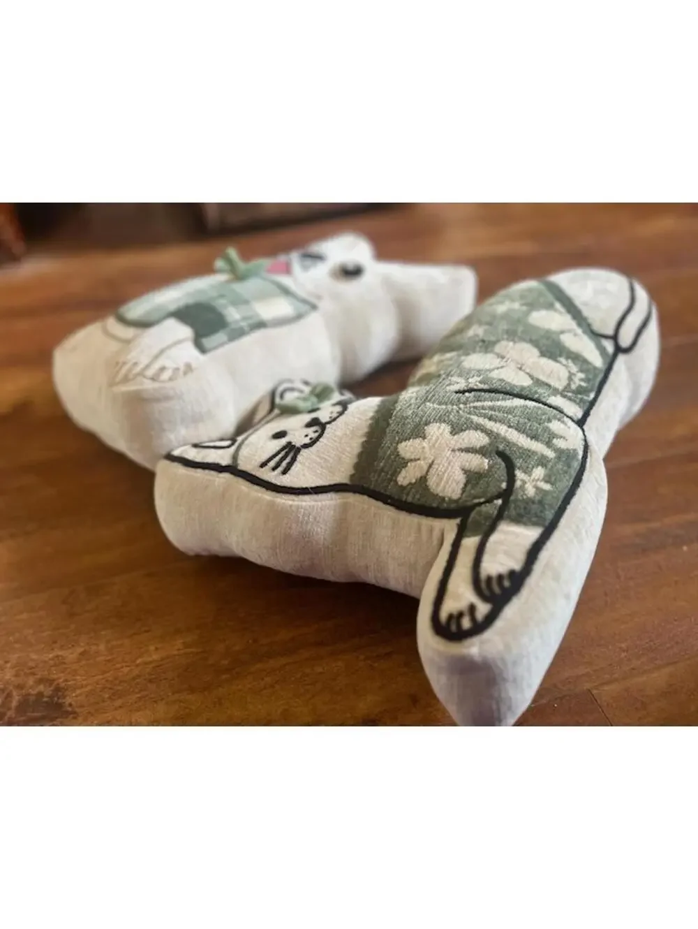Handmade Decorative Cat and Dog Plush Pillows